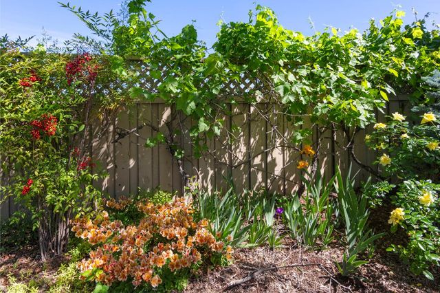 2464 Winding Way, Lincoln, CA 95648