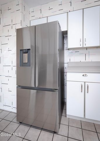 38 Joy Drive, Colonie, NY 12211