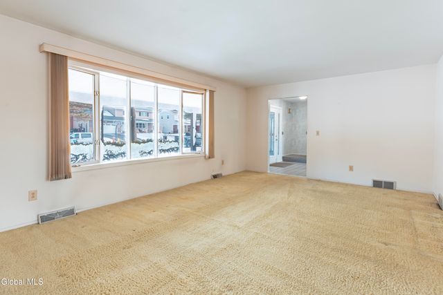 38 Joy Drive, Colonie, NY 12211