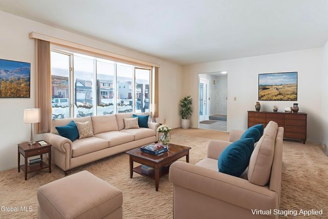 38 Joy Drive, Colonie, NY 12211