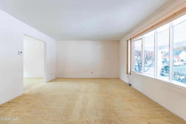 38 Joy Drive, Colonie, NY 12211