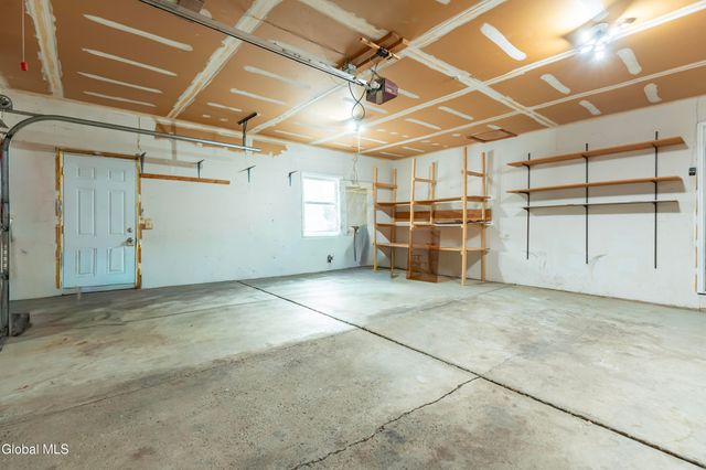 38 Joy Drive, Colonie, NY 12211