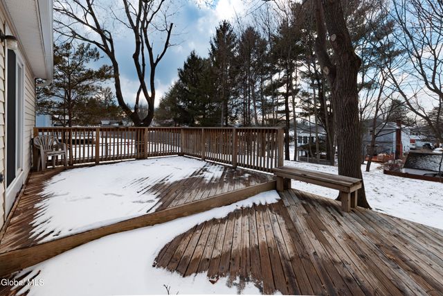 38 Joy Drive, Colonie, NY 12211