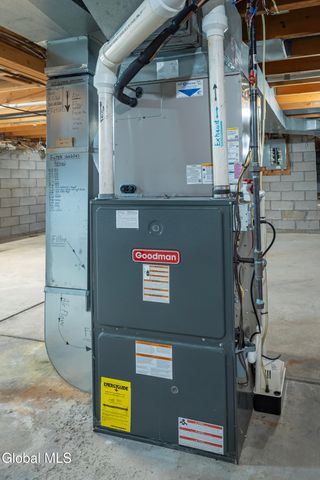 38 Joy Drive, Colonie, NY 12211