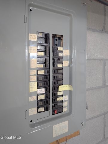 38 Joy Drive, Colonie, NY 12211