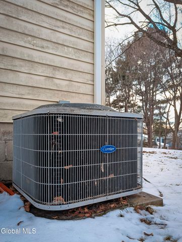 38 Joy Drive, Colonie, NY 12211