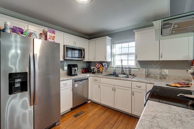 1310 W Sherry Drive, Rossville, GA 30741