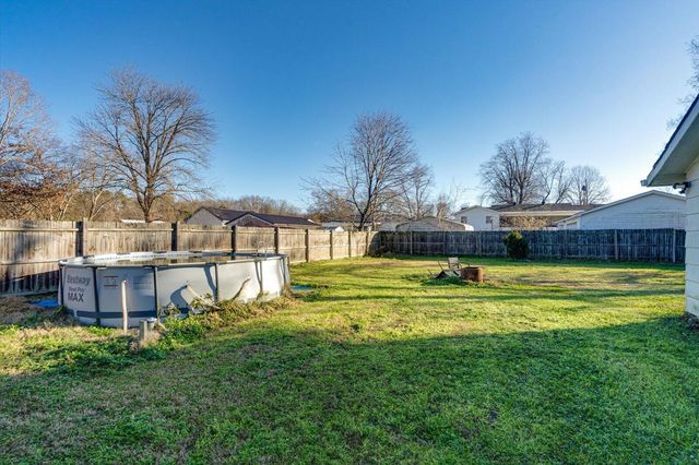 1310 W Sherry Drive, Rossville, GA 30741