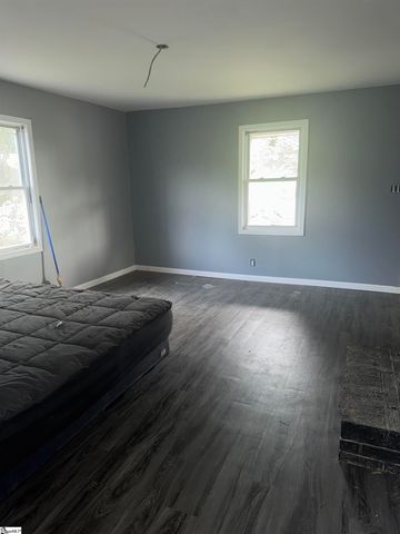 330 B Street, Jonesville, SC 29353
