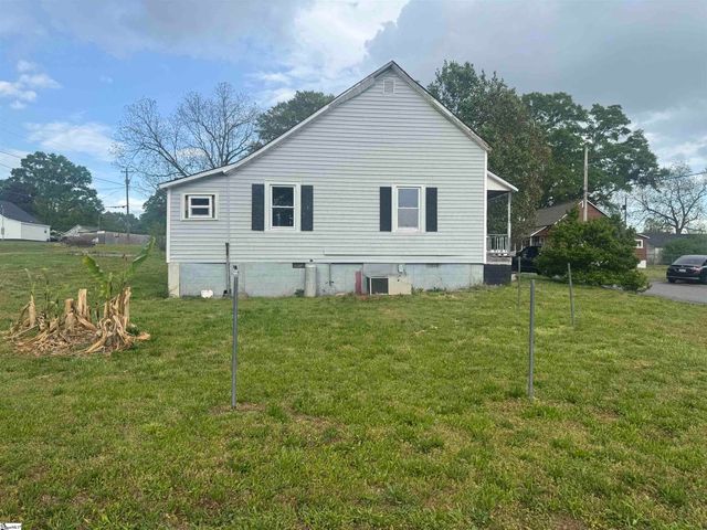 330 B Street, Jonesville, SC 29353