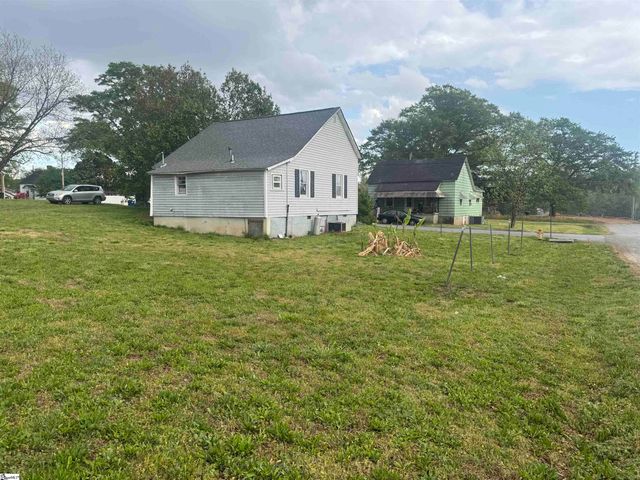 330 B Street, Jonesville, SC 29353