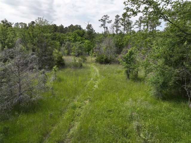 T2 Round Prairie Road, Huntsville, TX 77320