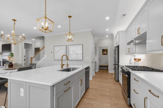 30 Hensley Road, Greenville, SC 29607