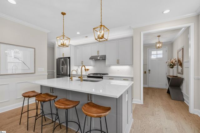 30 Hensley Road, Greenville, SC 29607
