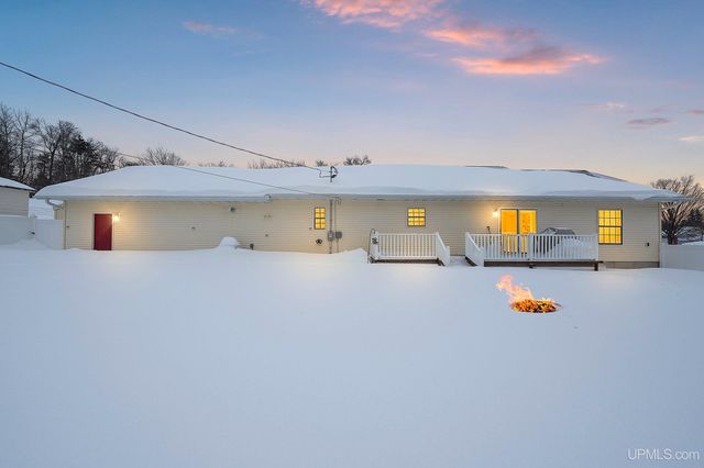 1000 W Ludington Street, Iron Mountain, MI 49801