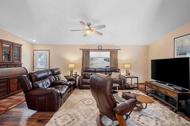 1000 W Ludington Street, Iron Mountain, MI 49801