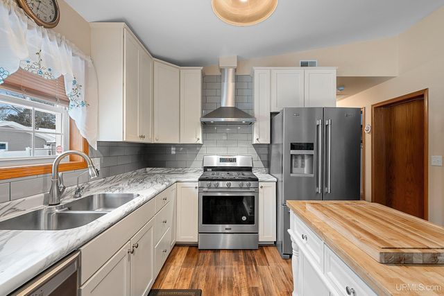 1000 W Ludington Street, Iron Mountain, MI 49801