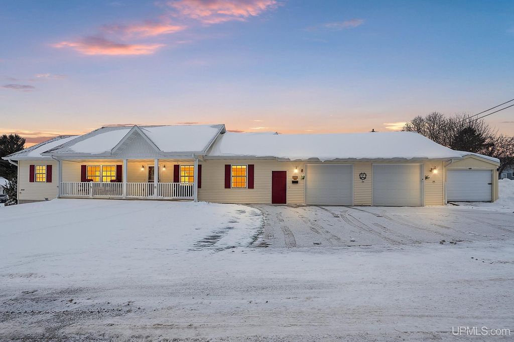 1000 W Ludington Street, Iron Mountain, MI 49801