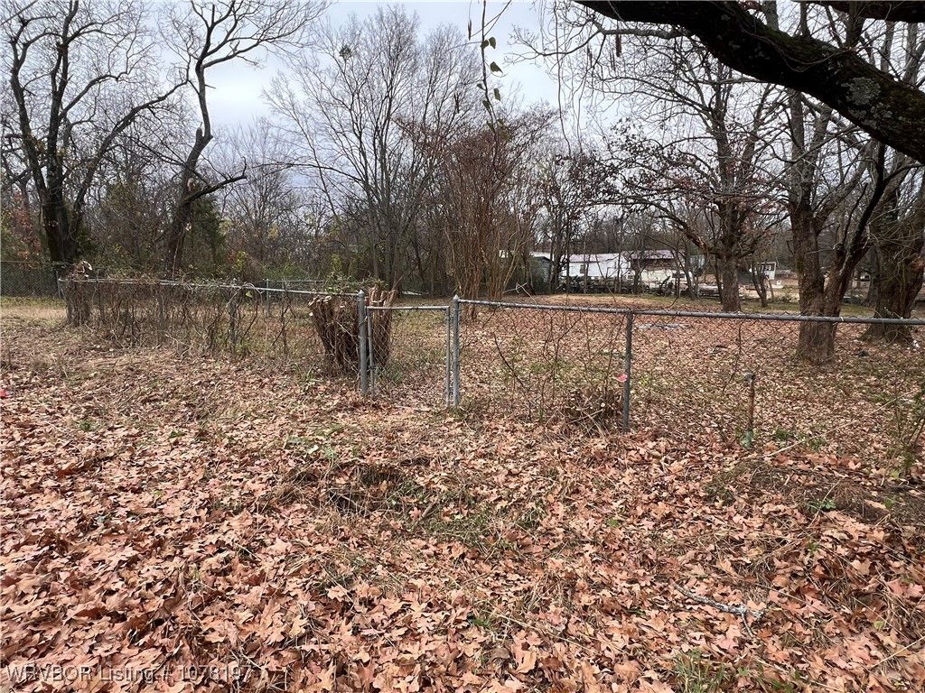 745 Yoakum Avenue, Arkoma, OK 74901