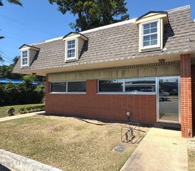 4290 5th Avenue, Marianna, FL 32446