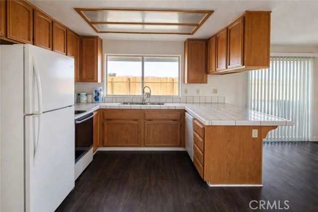 9637 Glade Ave, California City, CA 93505