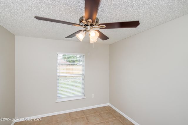 1792 Parrsboro Street NW, Palm Bay, FL 32907