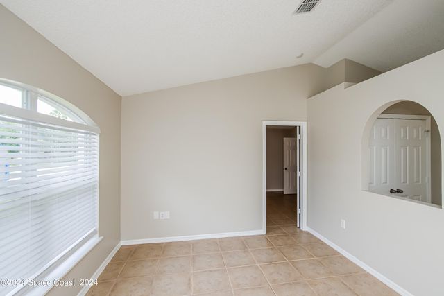 1792 Parrsboro Street NW, Palm Bay, FL 32907