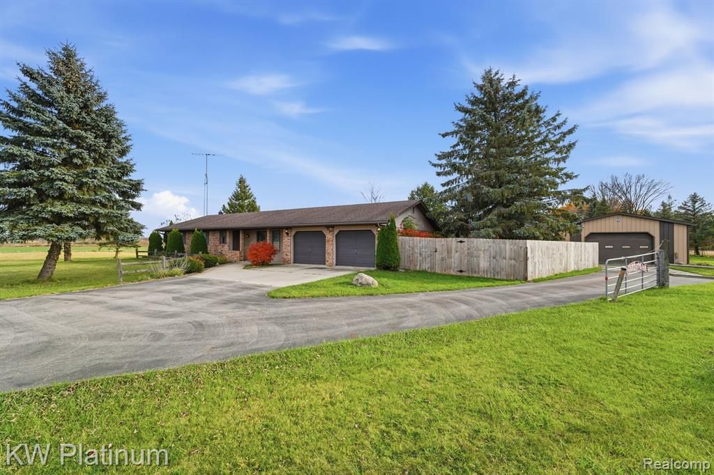 7383 Fisher Road, Grant, MI 48032
