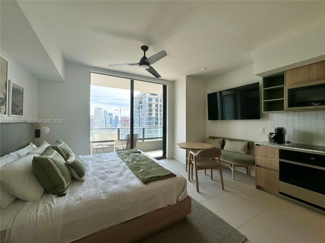 159 NE 6th St 2810, Miami, FL 33132