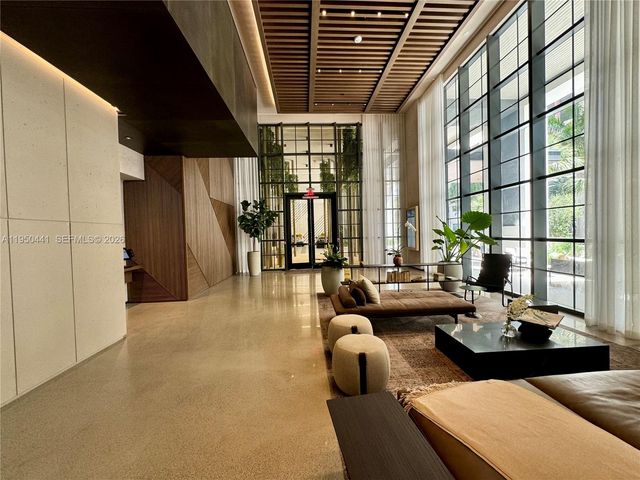 159 NE 6th St 2810, Miami, FL 33132