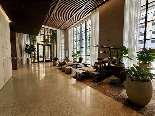 159 NE 6th St 2810, Miami, FL 33132