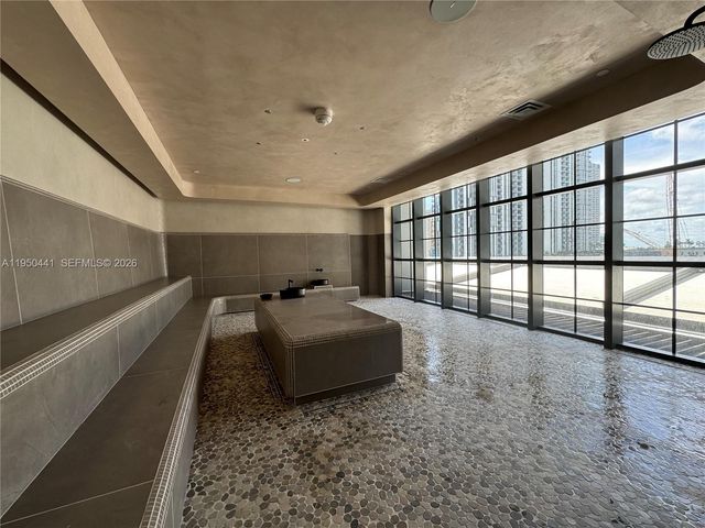 159 NE 6th St 2810, Miami, FL 33132