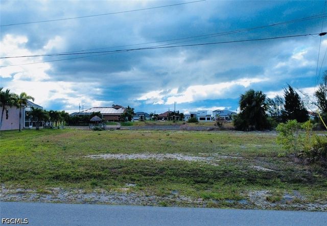 2850 NW 46th AVE, Cape Coral, FL 33993