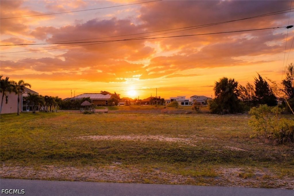 2850 NW 46th AVE, Cape Coral, FL 33993