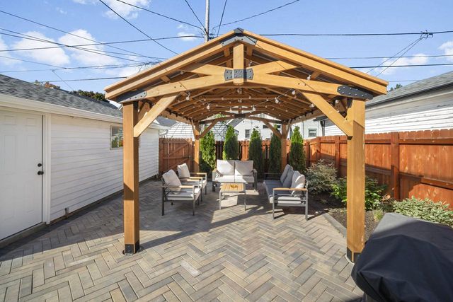 1835 N 57th STREET, Milwaukee, WI 53208