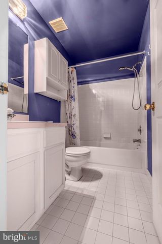 1902 DORAL DR, Blackwood, NJ 08012