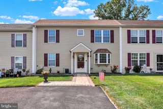 5759 CAVALIER CT # E, Bensalem, PA 19020