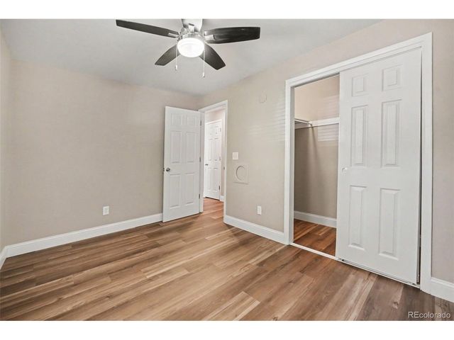 400 Leo Ln, Denver, CO 80260