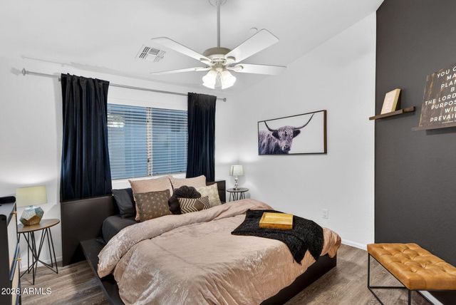 2725 E MINE CREEK Road 1135, Phoenix, AZ 85024