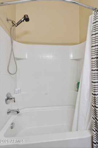 2725 E MINE CREEK Road 1135, Phoenix, AZ 85024