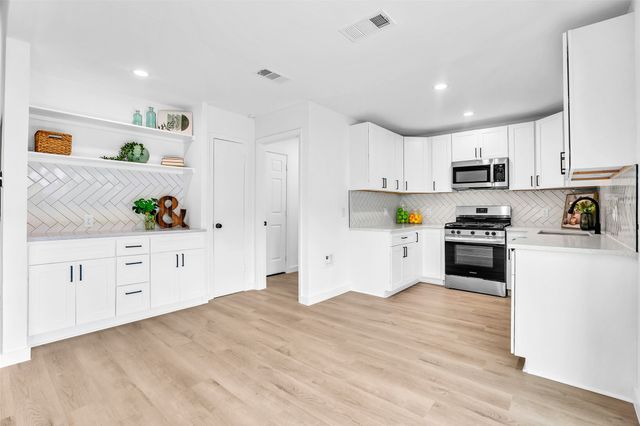 1822 Highridge Cove, Carrollton, TX 75006