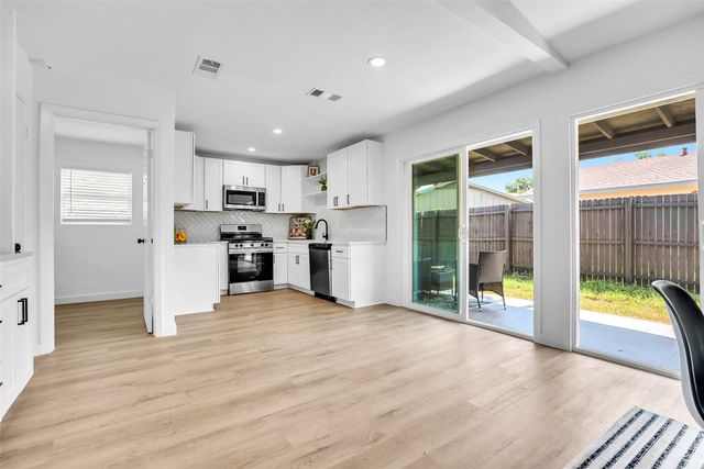 1822 Highridge Cove, Carrollton, TX 75006
