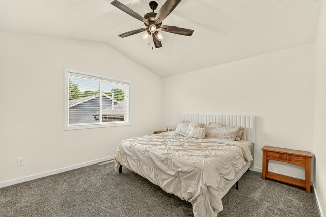 501 10th Street W, Mantorville, MN 55955