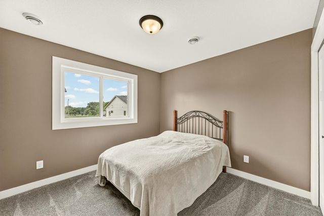 501 10th Street W, Mantorville, MN 55955