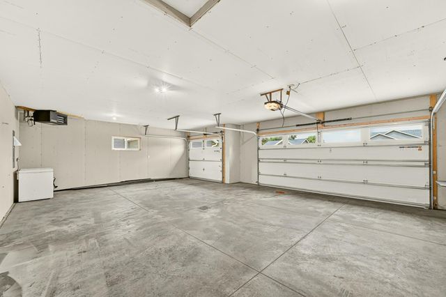 501 10th Street W, Mantorville, MN 55955