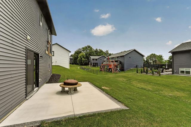 501 10th Street W, Mantorville, MN 55955