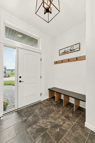 501 10th Street W, Mantorville, MN 55955