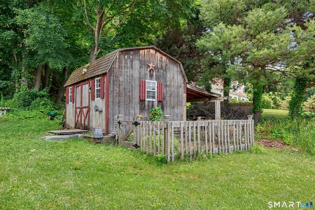 29 Pleasant View Road, New Milford, CT 06776