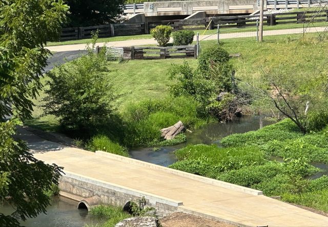 7906 W Farm Road 94, Willard, MO 65781