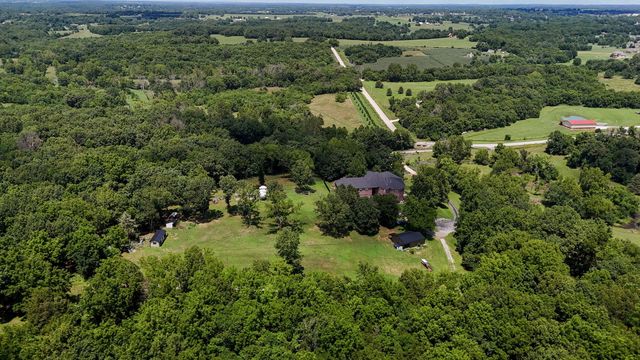 7906 W Farm Road 94, Willard, MO 65781